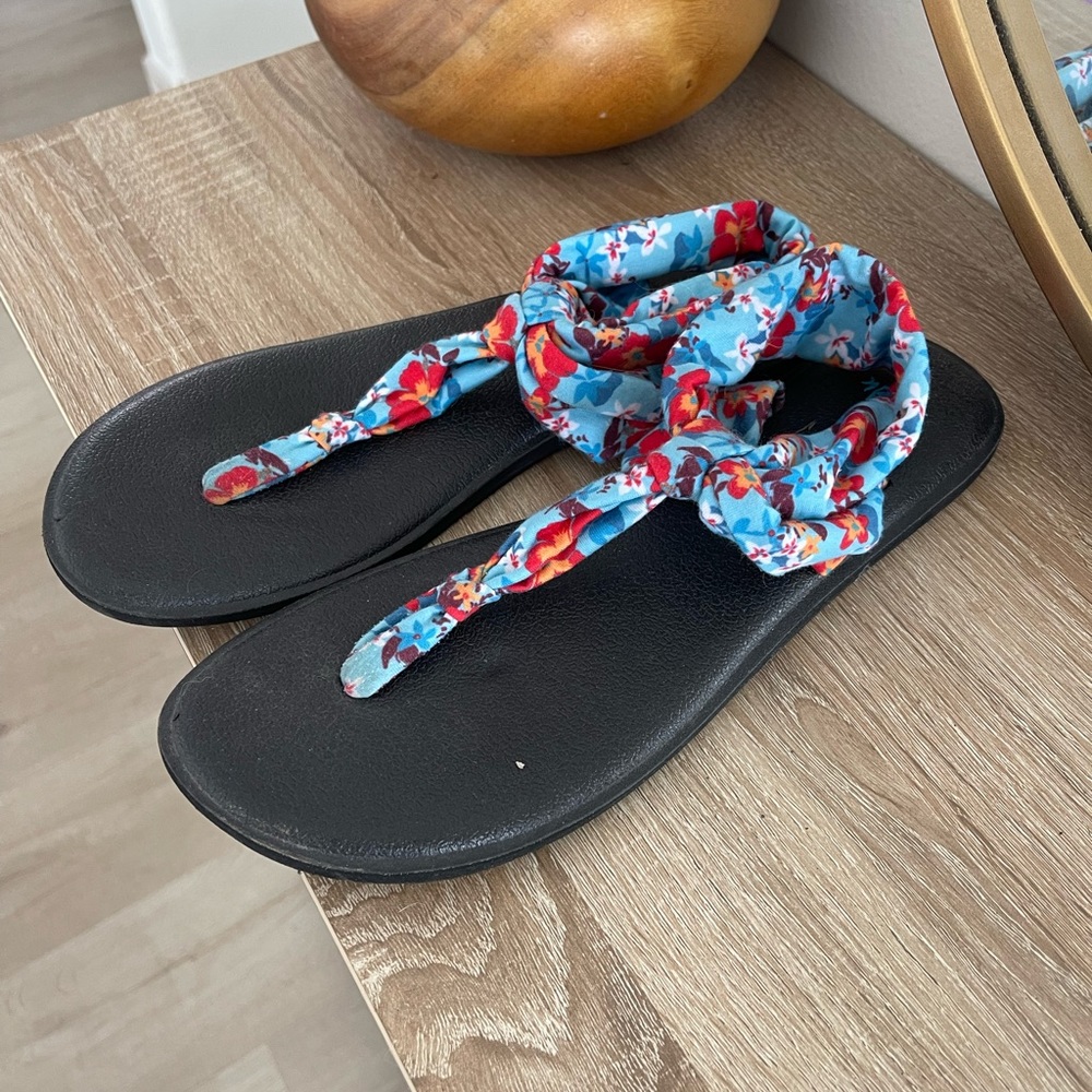 Sanuk Yoga Sandals